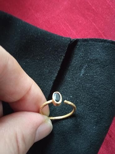 Ženski prsten na lalafo.rs Ženski prsten