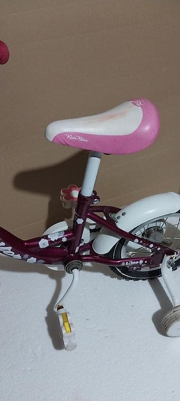 Dečiji bicikl sa pomoćnim točkićima – Violetta Lilo, veličina točkova na lalafo.rs — 8 Dečiji bicikl sa pomoćnim točkićima – Violetta Lilo, veličina točkova — 8