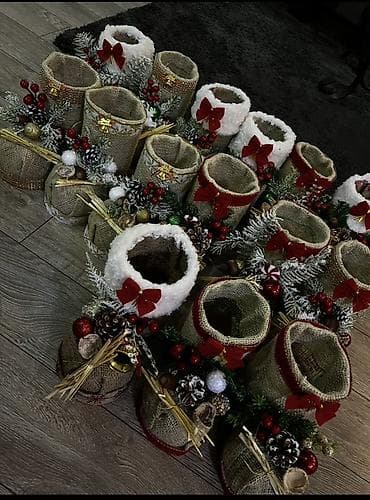 Ručno rađeni novogodišnji aranžmani od jute - Dekorativne na lalafo.rs — 5 Ručno rađeni novogodišnji aranžmani od jute - Dekorativne — 5