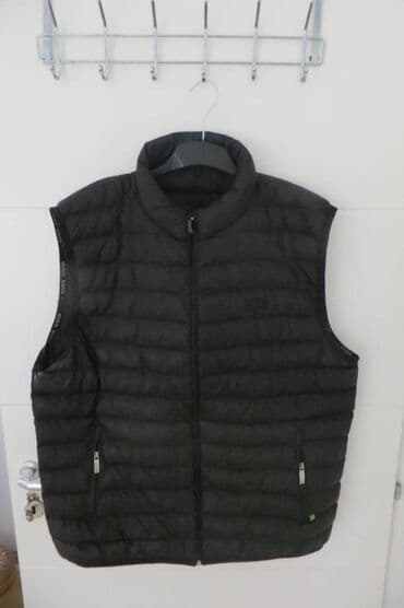 HUGO BOSS extra original prsluk, bez mana greske ostecenja, za odrasle na lalafo.rs HUGO BOSS extra original prsluk, bez mana greske ostecenja, za odrasle