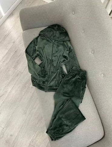 Ženski plišani komplet trenerke – gornji deo sa kapuljačom i donji deo na lalafo.rs — 5 Ženski plišani komplet trenerke – gornji deo sa kapuljačom i donji deo — 5