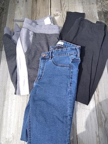 Paket vel. S u dobrom stanju. Trenerka, helanke i farmerke na lalafo.rs Paket vel. S u dobrom stanju. Trenerka, helanke i farmerke