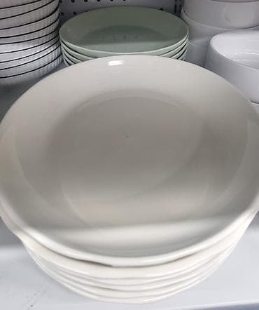 Ručni izbor posuđa za serviranje – dekorativni tanjiri i činije - na lalafo.rs — 6 Ručni izbor posuđa za serviranje – dekorativni tanjiri i činije - — 6