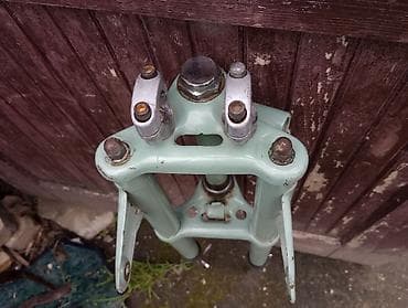 Transport: Viljuška za motocikl, svetlozelene boje, sa hromiranim cevima at lalafo.rs — 10 Transport: Viljuška za motocikl, svetlozelene boje, sa hromiranim cevima — 10