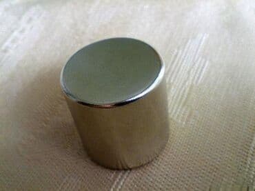 Hammers: Cena magneta je po komadu i u milimetrima. Magneti kod mene su samo at lalafo.rs — 5 Hammers: Cena magneta je po komadu i u milimetrima. Magneti kod mene su samo — 5