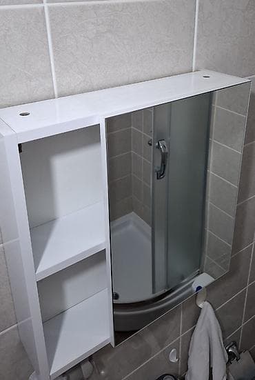 Stolovi: Ormarić polica za kupatilo sa ogledalom. Dimenzije: 50 x 50 x 11,8 cm na lalafo.rs — 6 Stolovi: Ormarić polica za kupatilo sa ogledalom. Dimenzije: 50 x 50 x 11,8 cm — 6