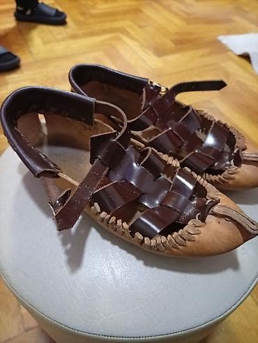 Kožne opanke – ručni rad. najčešće za Folklor - Tradicionalni na lalafo.rs — 1 Kožne opanke – ručni rad. najčešće za Folklor - Tradicionalni — 1