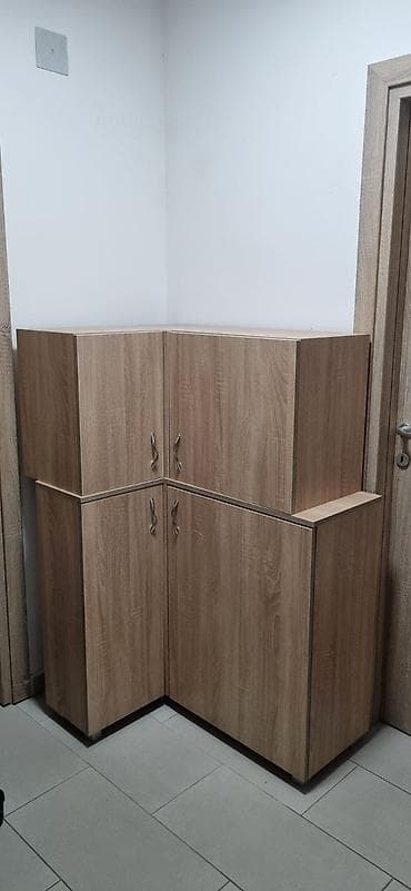 Na prodaju cipelarnik rađen po meri, korišćen, ali u odličnom stanju – na lalafo.rs Na prodaju cipelarnik rađen po meri, korišćen, ali u odličnom stanju –