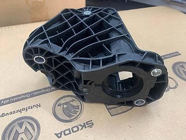 NOSAČ PEDALE KVAČILA ZA VOLKSWAGEN TOURAN - 1K0721373 | Nosač pedale at lalafo.rs NOSAČ PEDALE KVAČILA ZA VOLKSWAGEN TOURAN - 1K0721373 | Nosač pedale