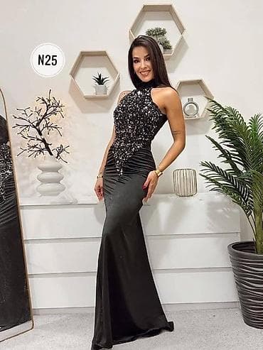 🔥Elegantna duga haljina sa šljokicama
3400 din na lalafo.rs — 5 🔥Elegantna duga haljina sa šljokicama
3400 din — 5