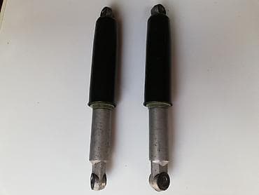 Transport: Zadnji amortizeri automatik a3 Stanje odlicno kao na slikama Kontakt at lalafo.rs — 4 Transport: Zadnji amortizeri automatik a3 Stanje odlicno kao na slikama Kontakt — 4