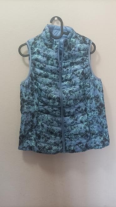 Prsluk sa dva lica Esmara. Nov, sa etiketom at lalafo.rs Prsluk sa dva lica Esmara. Nov, sa etiketom