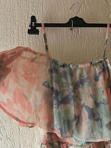 Lagana letnja haljina sa floralnim printom u pastelnim tonovima (roze na lalafo.rs — 2 Lagana letnja haljina sa floralnim printom u pastelnim tonovima (roze — 2