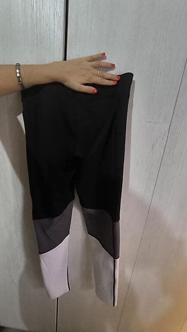 bermude teksas br: Ženske sportske helanke, trobojni dizajn. - Boje: crna gornja zona at lalafo.rs — 4 bermude teksas br: Ženske sportske helanke, trobojni dizajn. - Boje: crna gornja zona — 4