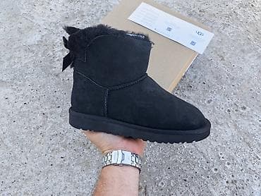 Ugg obuća 40, bоја - Crna na lalafo.rs — 1 Ugg obuća 40, bоја - Crna — 1