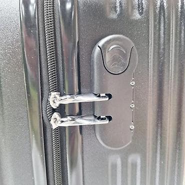 dve suknje po: Tvrdi kofer sa motivom superjunaka – kabinski format - Materijal at lalafo.rs — 7 dve suknje po: Tvrdi kofer sa motivom superjunaka – kabinski format - Materijal — 7