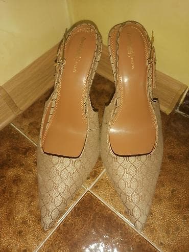 Ženske slingback cipele sa špicastim vrhom. Nošne samo jednom. River na lalafo.rs — 2 Ženske slingback cipele sa špicastim vrhom. Nošne samo jednom. River — 2