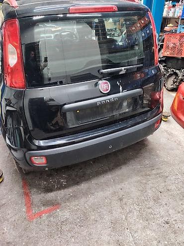 Fiat panda 3 gepek-peta vrata kod boje 601 na lalafo.rs Fiat panda 3 gepek-peta vrata kod boje 601