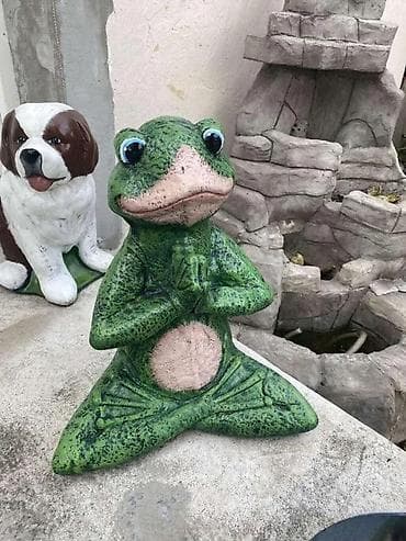 Betonska Figura Žaba sa Prekrštenim Rukama i Nogama BLUE STONE DOO na lalafo.rs — 1 Betonska Figura Žaba sa Prekrštenim Rukama i Nogama BLUE STONE DOO — 1