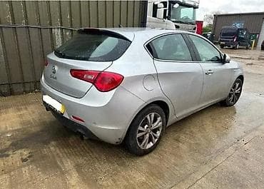 Transport: Alfa Romeo Giulietta zadnje desno staklo. Alfa Romeo Giulietta zadnje at lalafo.rs — 2 Transport: Alfa Romeo Giulietta zadnje desno staklo. Alfa Romeo Giulietta zadnje — 2