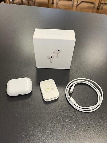 Apple AirPods Pro (bežične slušalice sa kutijom za punjenje) - Model at lalafo.rs — 1 Apple AirPods Pro (bežične slušalice sa kutijom za punjenje) - Model — 1