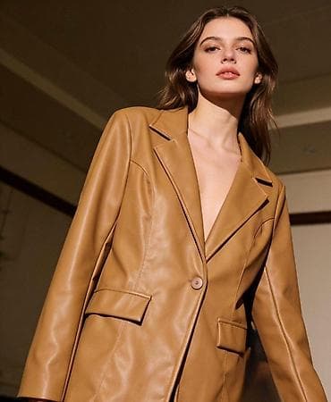 eko koza sa: Sako: 3000 dinara
Eko koža na lalafo.rs — 3 eko koza sa: Sako: 3000 dinara
Eko koža — 3