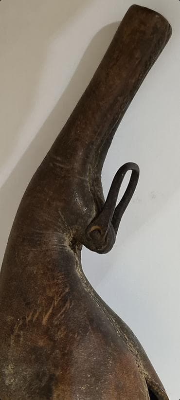 ★ Na prodaju veoma retka antička ručno rađena bliskoistočna čuturica na lalafo.rs ★ Na prodaju veoma retka antička ručno rađena bliskoistočna čuturica