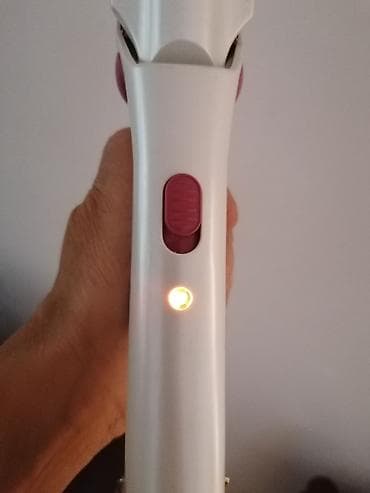 Pegla za kosu, odlična, malo korišćena kao nova na lalafo.rs — 4 Pegla za kosu, odlična, malo korišćena kao nova — 4