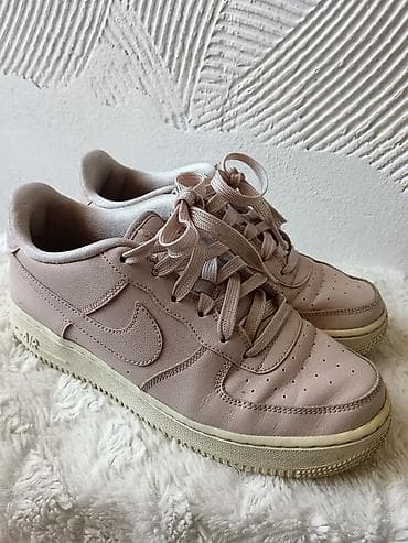 Nike Air Force 38
ug 24cm,odličnebez ostecenja na lalafo.rs — 2 Nike Air Force 38
ug 24cm,odličnebez ostecenja — 2