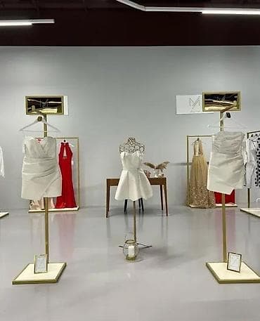 OPREMANJE BUTIKA ŠTENDERI, PULTOVI | na lalafo.rs OPREMANJE BUTIKA ŠTENDERI, PULTOVI |