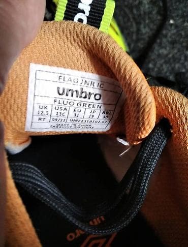 Umbro patike za fudbal br. 31,kao nove na lalafo.rs — 3 Umbro patike za fudbal br. 31,kao nove — 3