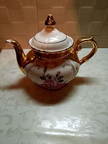 Ironing Boards: Porcelanski servis Bawaria za čaj/kafu sa bogatom zlatnom dekoracijom at lalafo.rs — 7 Ironing Boards: Porcelanski servis Bawaria za čaj/kafu sa bogatom zlatnom dekoracijom — 7