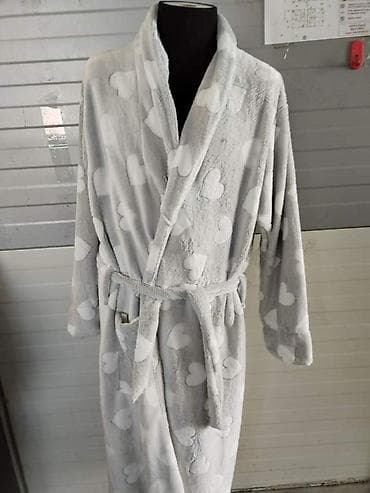 Prelepi bade mantili ponovo na stanju Mekani, topli, prelepi Velicine na lalafo.rs — 4 Prelepi bade mantili ponovo na stanju Mekani, topli, prelepi Velicine — 4