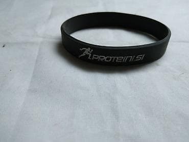 Polovna narukvica gumena,cena za kom na lalafo.rs — 3 Polovna narukvica gumena,cena za kom — 3