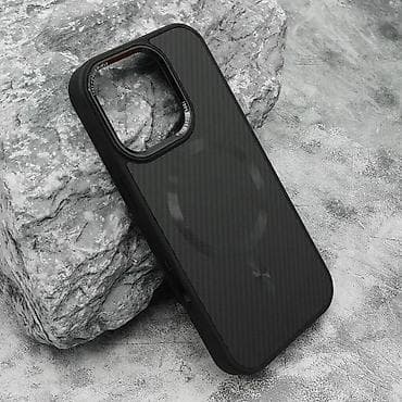 Futrola CARBON MagSafe za iPhone 16 Pro (6.3) crna (big camera) na lalafo.rs — 1 Futrola CARBON MagSafe za iPhone 16 Pro (6.3) crna (big camera) — 1