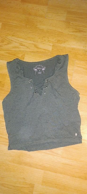 Ženski crop top – FB Sister (S) - Model: kratki top sa pertlanjem na na lalafo.rs Ženski crop top – FB Sister (S) - Model: kratki top sa pertlanjem na