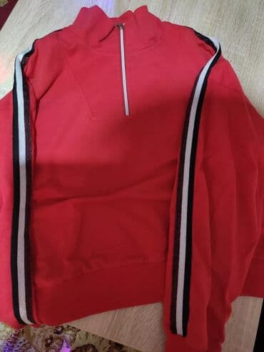 M, bоја - Crvena na lalafo.rs M, bоја - Crvena