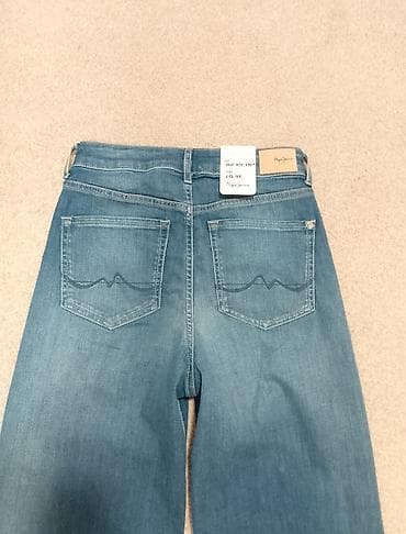 Nove Pepe jeans farmerke, regular 27, vrlo udobne sa dosta elastina na lalafo.rs — 3 Nove Pepe jeans farmerke, regular 27, vrlo udobne sa dosta elastina — 3