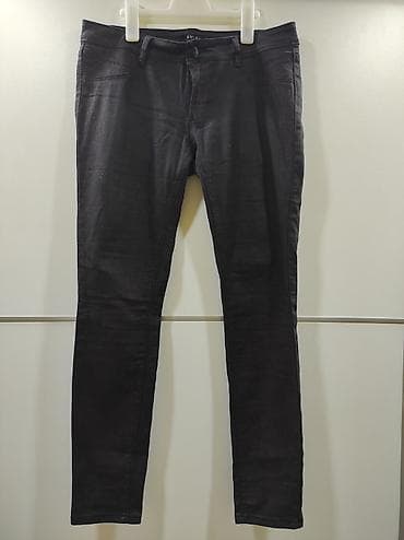 Amisu pantalone velicina 42. Kao nove.
Poluobim struka 44/49 na lalafo.rs Amisu pantalone velicina 42. Kao nove.
Poluobim struka 44/49