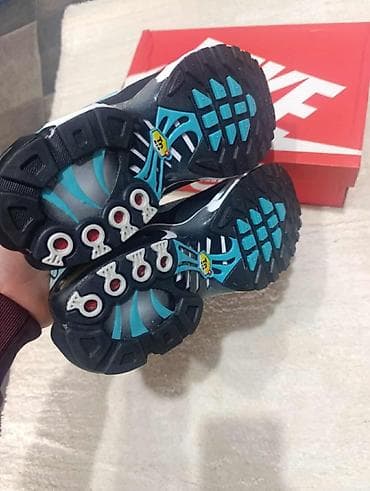 Tn Nike Plus COY
A KLASA
41-46
8300 din ik at lalafo.rs — 1 Tn Nike Plus COY
A KLASA
41-46
8300 din ik — 1