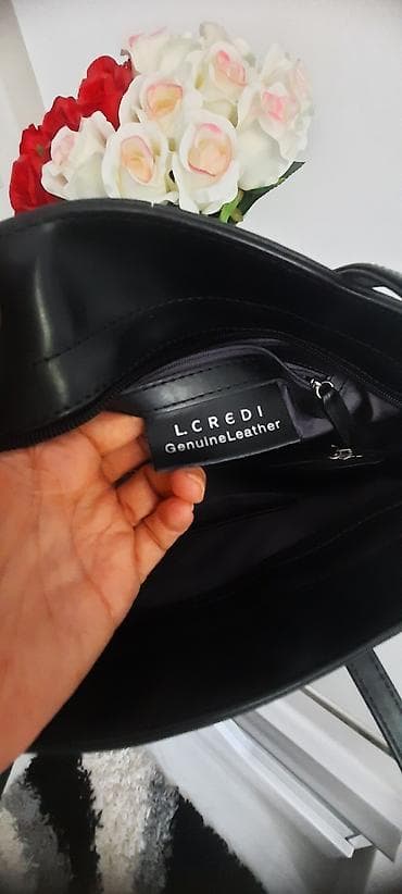 Kozna torba potpuno nova, kvalitetna prava koža. Ima dve duže at lalafo.rs — 3 Kozna torba potpuno nova, kvalitetna prava koža. Ima dve duže — 3