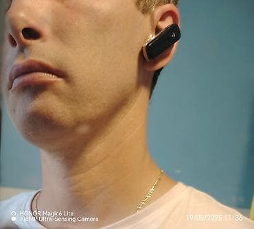 "PLANTRONICS VOYAGER® 835"® Bluetooth headset Enhanced Noise na lalafo.rs — 5 "PLANTRONICS VOYAGER® 835"® Bluetooth headset Enhanced Noise — 5