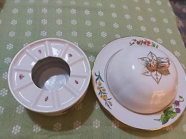 Porcelanski set za posluživanje sa poklopcem i podlogom sa grejačem - na lalafo.rs — 3 Porcelanski set za posluživanje sa poklopcem i podlogom sa grejačem - — 3