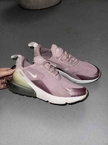 Nike Air Max 270 patike – ženska silueta u ljubičasto‑ružičastoj boji na lalafo.rs — 1 Nike Air Max 270 patike – ženska silueta u ljubičasto‑ružičastoj boji — 1