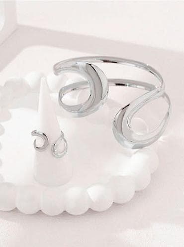 Set modernog nakita – narukvica i prsten - Dizajn: skulpturalni na lalafo.rs — 4 Set modernog nakita – narukvica i prsten - Dizajn: skulpturalni — 4