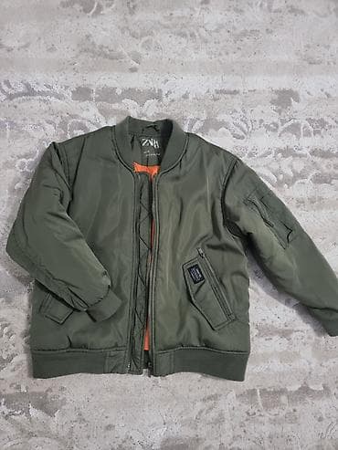 Zara decija bomber jakna, veličina 140 na lalafo.rs — 1 Zara decija bomber jakna, veličina 140 — 1