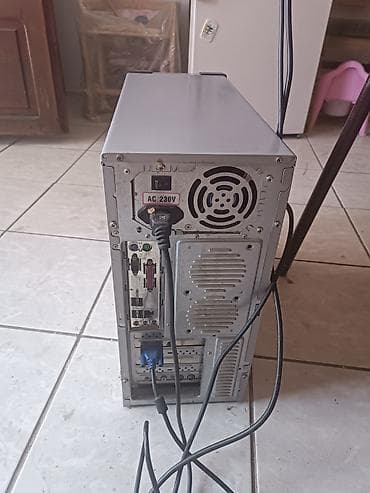 Komplet desktop računar sa CRT monitorom Sastav: - Kućište Mercury na lalafo.rs — 2 Komplet desktop računar sa CRT monitorom Sastav: - Kućište Mercury — 2