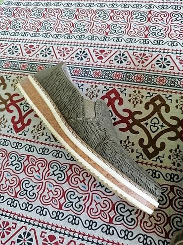 Ženske slip-on cipele marke Rieker, idealne za svakodnevno nošenje na lalafo.rs — 4 Ženske slip-on cipele marke Rieker, idealne za svakodnevno nošenje — 4