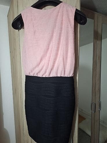 Nova haljinica. Roze-crna kombinacija. Vel. M/L.
5% elastina u sebi na lalafo.rs — 3 Nova haljinica. Roze-crna kombinacija. Vel. M/L.
5% elastina u sebi — 3