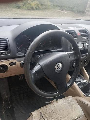 VOLAN ZA VOLKSWAGEN GOLF 5 | Volan Golf 5 Ostali delovi Golf 4 i 5 na lalafo.rs VOLAN ZA VOLKSWAGEN GOLF 5 | Volan Golf 5 Ostali delovi Golf 4 i 5